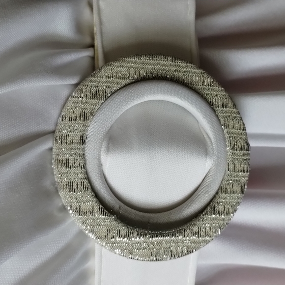 White and Silver Dress - Picture 4 of 5